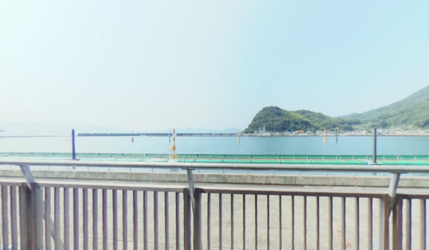 徳山競艇場のウッドデッキからの風景