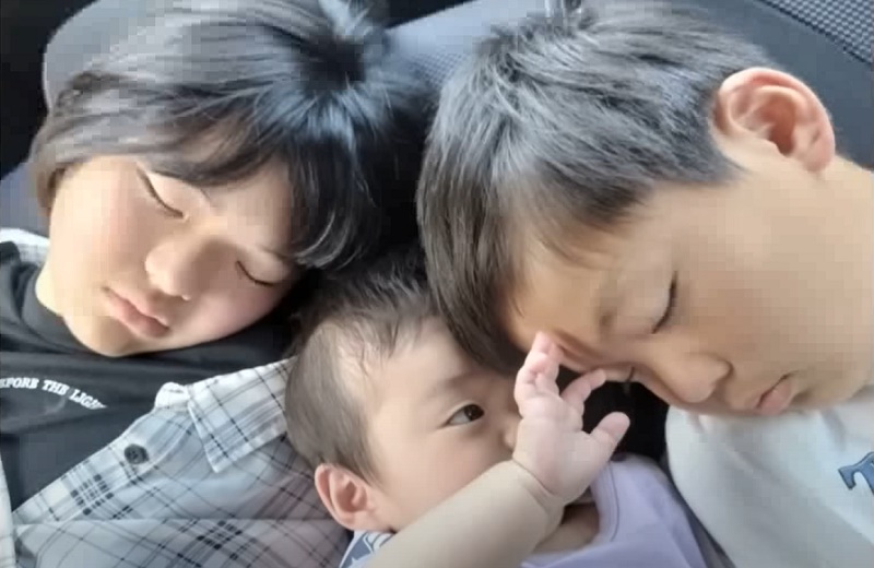 深川麻奈美の3人の子供写真