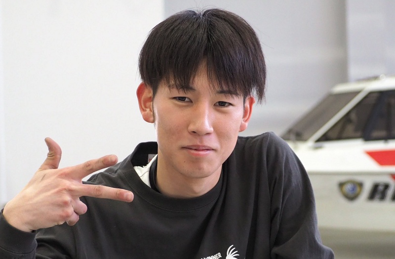 末永和也と弟子の「小柳勝希」